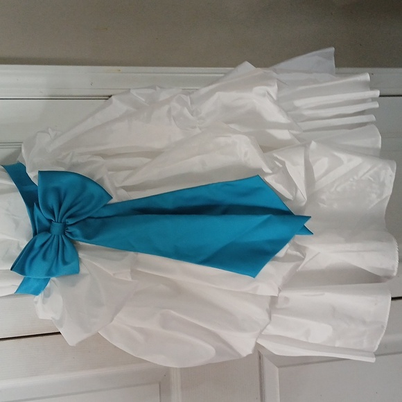 David's Bridal girls White Halter Dress with Turquoise Blue sash bow Sz 7 EUC - Picture 6 of 9